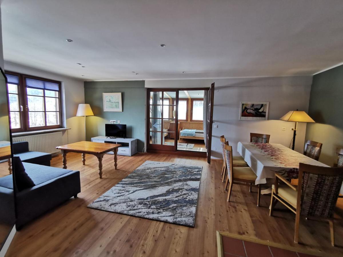 Landhotel Kastanienhof 군더셰임 외부 사진