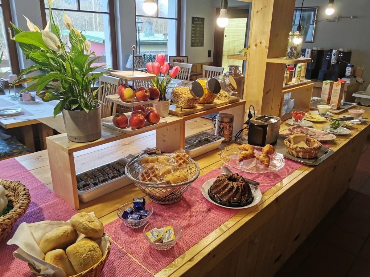 Landhotel Kastanienhof 군더셰임 외부 사진